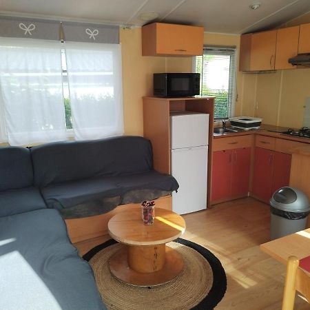 Mobil-Home Coin De Paradis En Cote D'Opale Sur Terrain Prive Et Sa Caravane Hermelinghen ภายนอก รูปภาพ